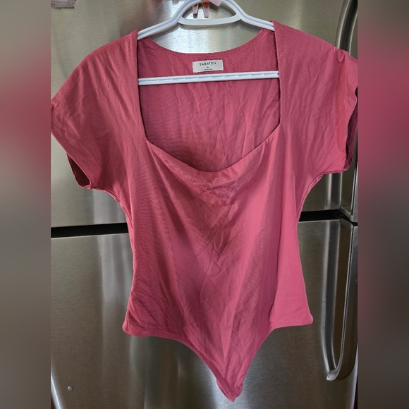 Babaton Aritzia Pink Short Sleeve Thong Bodysuit - Picture 2 of 4